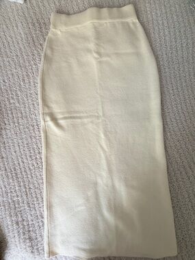 Women's Cream Midi Pencil Skirt - Sleek Knit Style